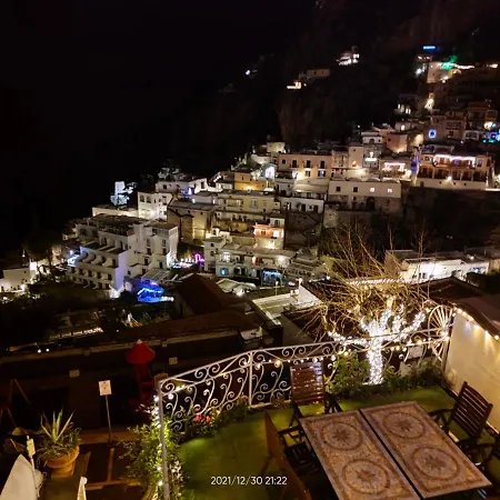 Maristella アパート *